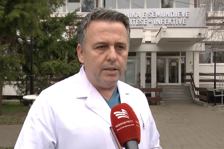 Ocho afectados por la meningitis en Kosovo, aquí están los síntomas