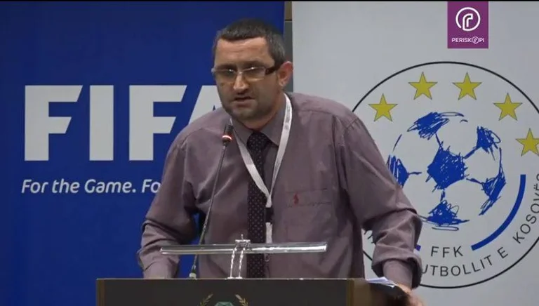 Riots at NFFK in front of U EFA: “You've completely scratched,” “We've violated the” statute explodes FFK delegate