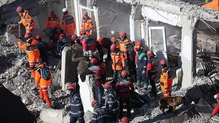Thirty-five dead from earthquake in Turkey