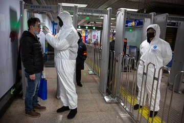 L'esplosione di virus misterioso: il presidente della Cina di Wuhan parla di dimensioni paurose