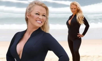 Les années ne sont que des chiffres pour Pamela Anderson