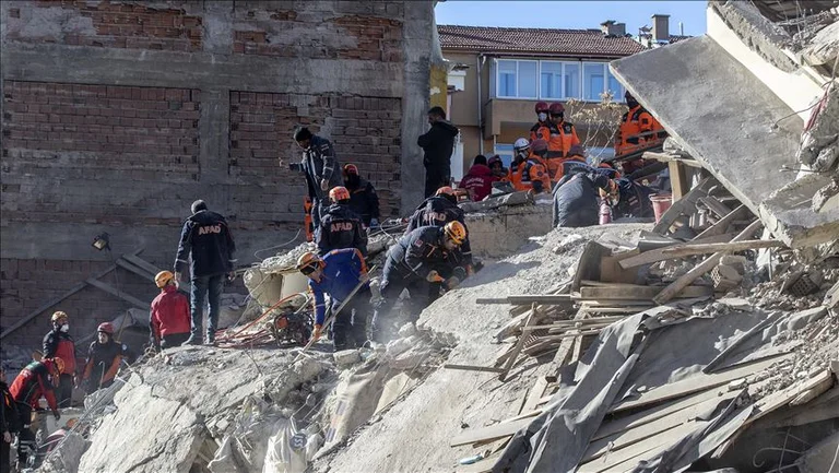 Number of dead from earthquake in Turkey to 29