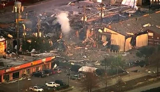 Powerful explosion in Texas, at least 2 dead.