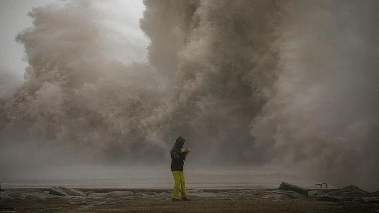 Dreizehn Menschen sterben in Spanien von Storm Gloria