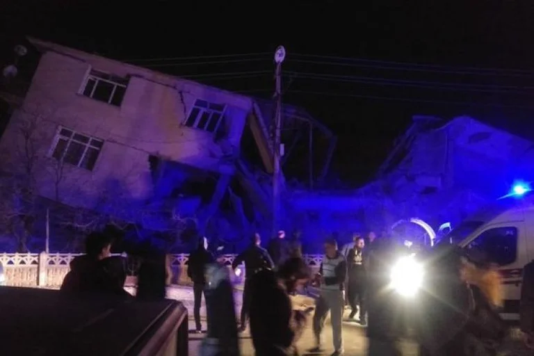 At least four dead by powerful earthquake in Turkey