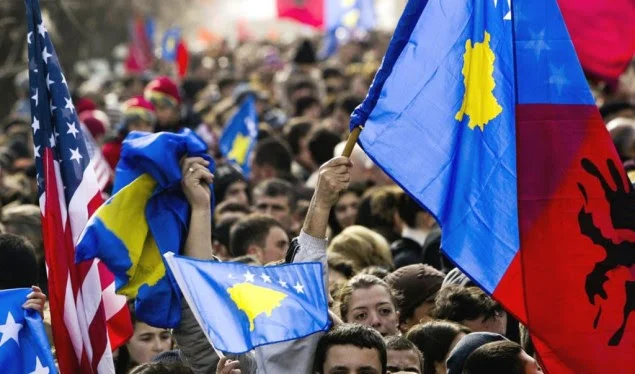 International Crisis Group avant 15 ans d'indépendance recommandée pour le Kosovo