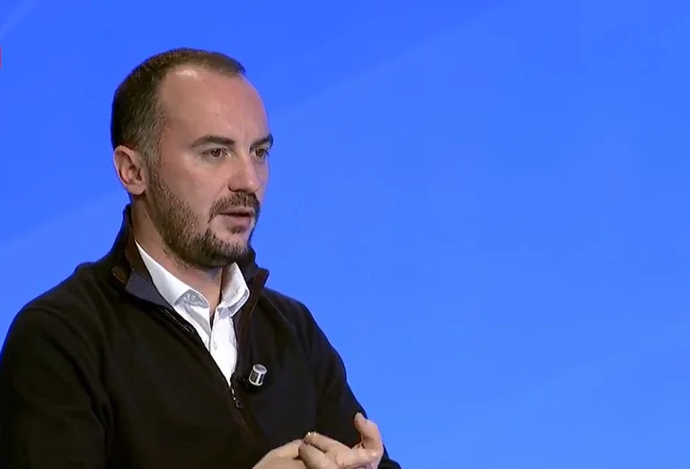Mollyqa: If Conjufca doesn't back down, VV shows that positions are more important than state