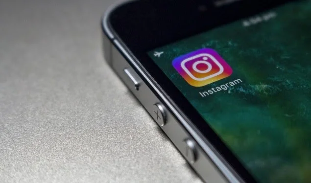 Instagram secretly removes an option