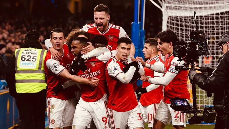 Big talent requested by Real Madrid, Arsenal offers new contracts