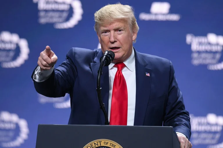 Jo myslimanëve: Presidenti Trump shton shtatë shtete tjera, qytetarëve të të cilave ua ndalon hyrjen në ShBA