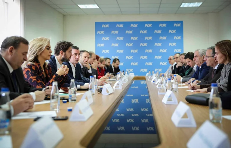 PDK zgjedh nënkryetarët dhe sekretarin e ri – figura të reja marrin përgjegjësi në parti