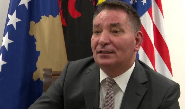 Lekaj: Normalizimi i hapësirës ajrore me Serinë të mos kushtëzohet me heqjen e taksës