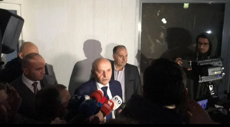 Flet edhe Mustafa: Nuk lëvizim nga oferta e fundit që i bëmë VV-së