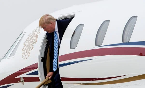 Trump arrin në Zvicër për Forumin e Davosit, ku merr pjesë edhe Thaçi