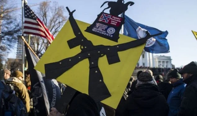 Mijëra amerikanë protestojnë për të drejtën e armëmbajtjes