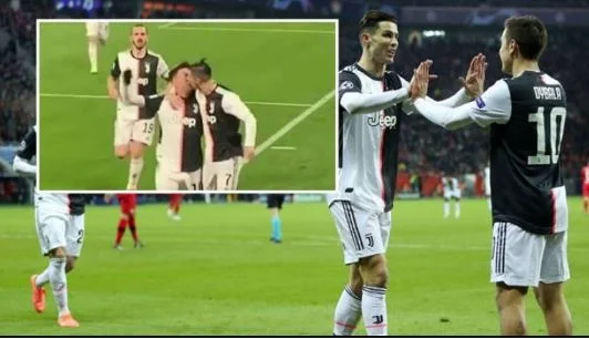 E bukur sa më s’ka: Ronaldo e puth në buzë Dybalan pasi i bëri asistimin te goli i dytë