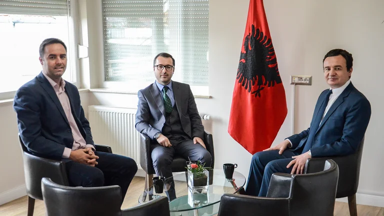Anëtari i Kryesisë së VV-së: Isë, bëj marrëveshje me ne, pastroje LDK-në nga mëkatet e së kaluarës
