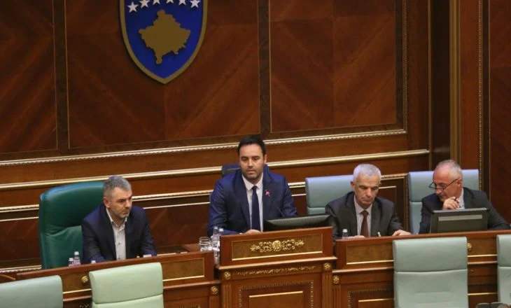 A do të jap dorëheqje nesër Glauk Konjufca?