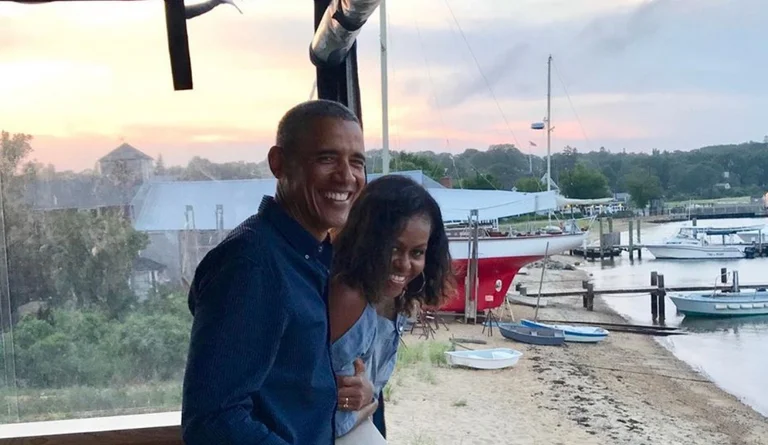 Bashkëshortja e Barack Obamas tregon listën e këngëve frymëzuese për të, nuk mungon hiti i shqiptares