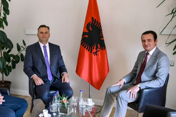 Bajqinovci i VV-së fyen me fjalë të rënda presidentin Thaçi: I gërditshëm e fodull