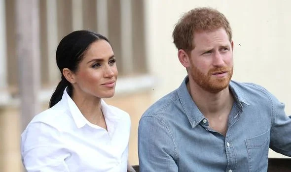 Harry dhe Meghan heqin dorë zyrtarisht nga titujt mbretërorë