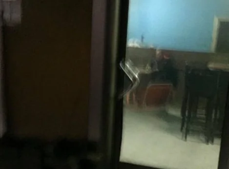 Dy bastore afër stacionit të Policisë në Podujevë, Policia nuk gjen askënd aty