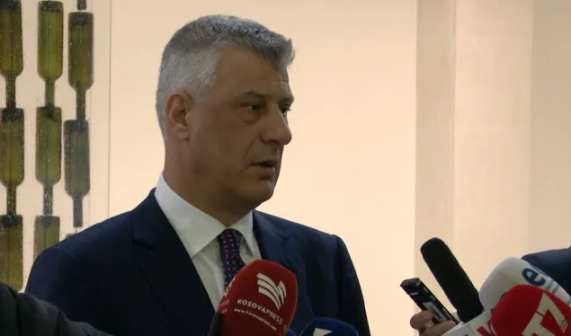 Thaçi: Albin Kurti të vijë ta marrë mandatin, ose ta refuzojë publikisht