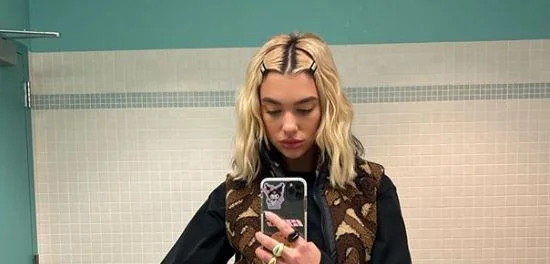 Dua Lipa me poza provokuese