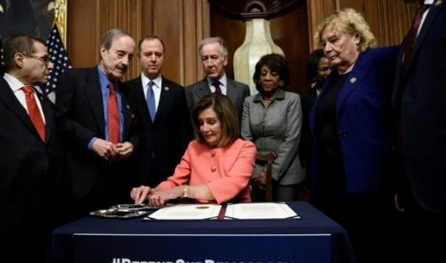 ​Senatorët e ngarkuar për gjykimin e Trump bëjnë betimin