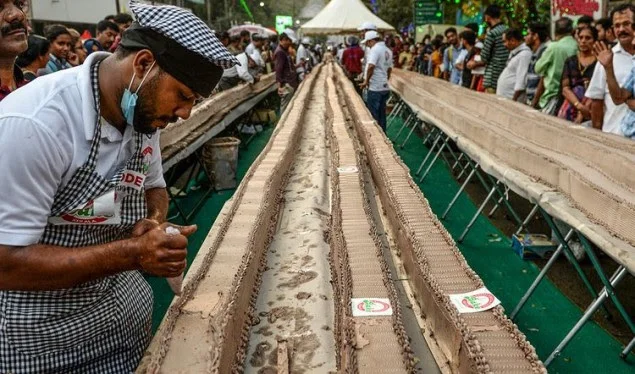 Tortë 6 kilometra e gjysmë! India thyen rekordin “Guinness”