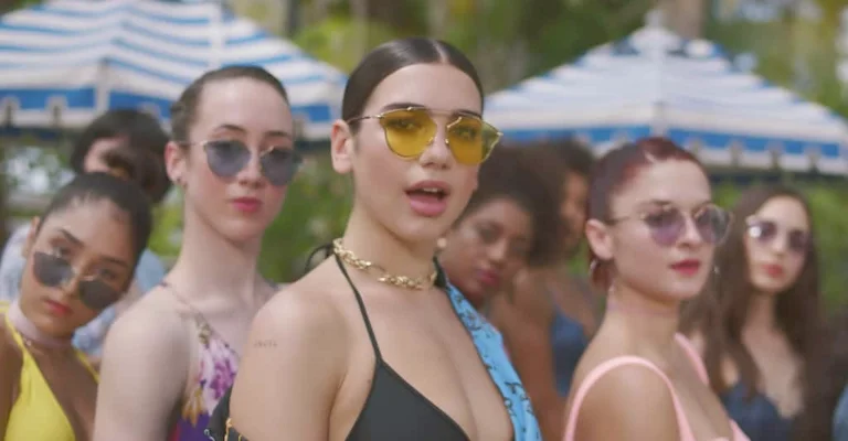 “New Rules” nga Dua Lipa thyen rekord të ri klikimesh
