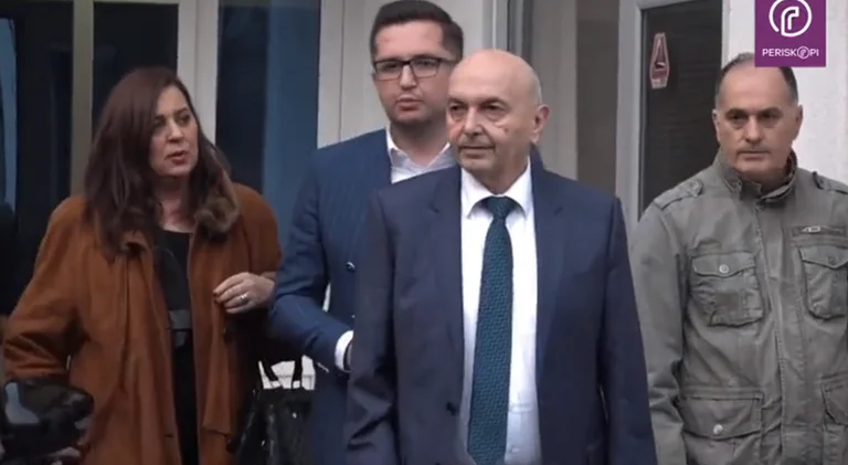 Isa Mustafa pret një letër më serioze nga Kurti: Jemi të hapur për marrëveshje