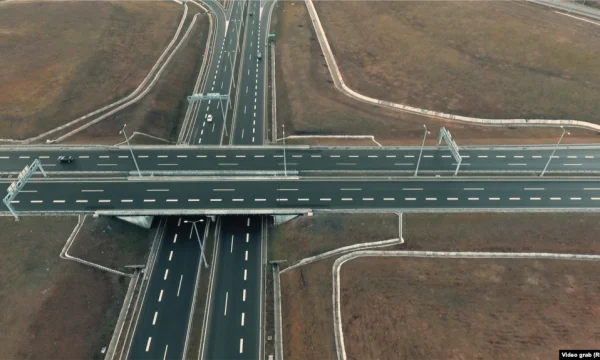 Firmoset marrëveshja për autostradën Shkup-Bllacë