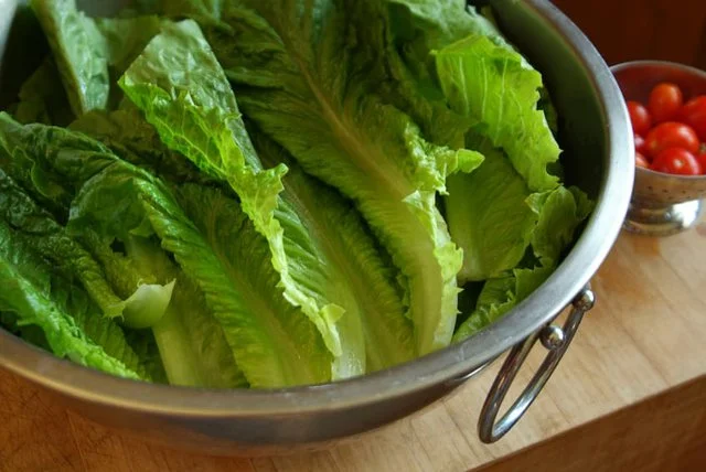 Larja e duhur e sallatës jeshile është shumë e rëndësishme; ja përbërësi që ju ndihmon