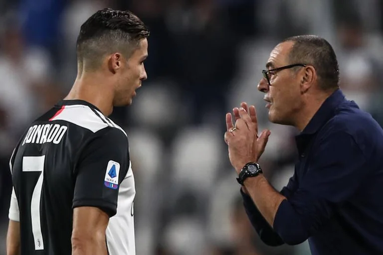 Sarri së bashku me Ronaldon për të mposhtur ‘Mbretin e Futbollit’, Messin