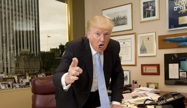 Libri i gazetarëve të WP: Trump s’e dinte as çka është Pearl Harbori, nuk kishte lidhje me gjeografi