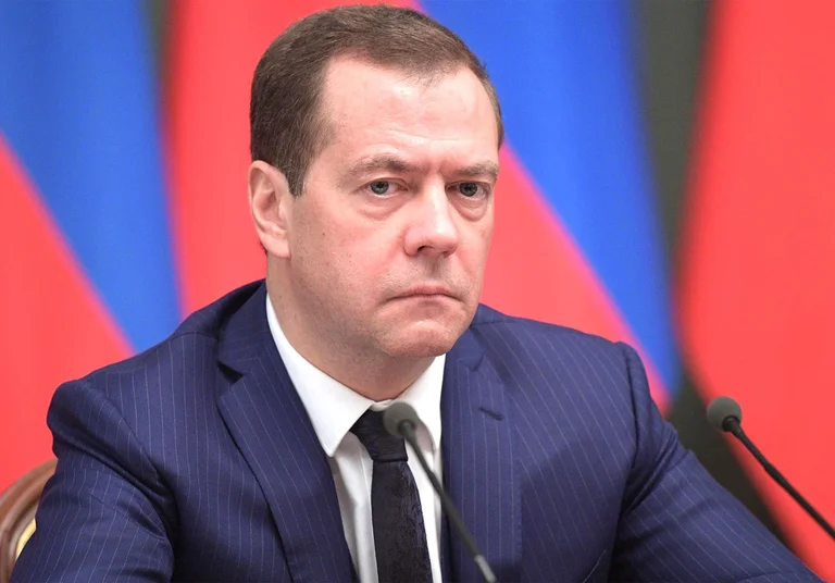 Pas fjalimit të Putinit, jep dorëheqje kryeministri i Rusisë