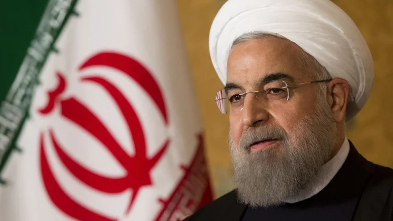 Presidenti i Iranit: Ushtria të kërkojë falje për rrëzimin e avionit ukrainas