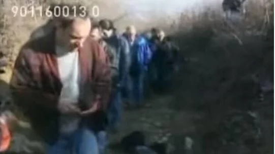 Konfession der ehemaligen Kosovo-Delegation für Recak Massacre