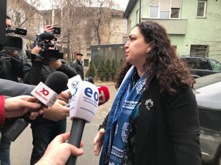 Pyetet për raportet me Agim Veliun, Vjosa Osmani: Nuk lejoj askush të ma humbë optimizmin
