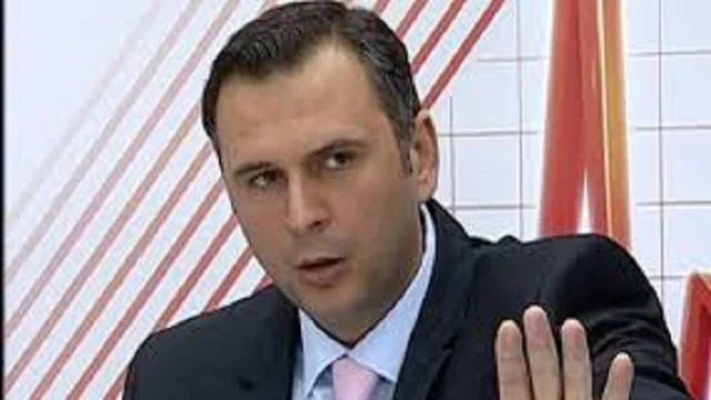 Kush po mundohet të krijojë opinion anti-Vetëvendosje sipas Mefail Bajqinovcit