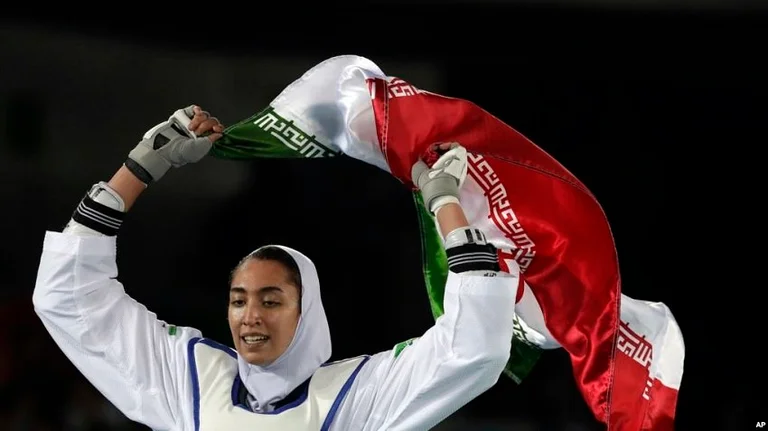 Kampionia iraniane braktis vendin e saj: Padrejtësi dhe hipokrizi