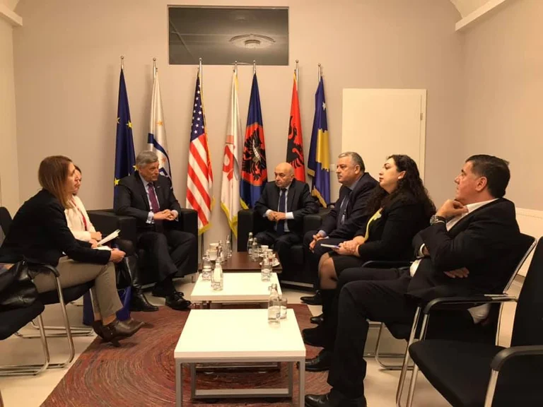 Kosnett: Të formohet sa më shpejt Qeveria e re