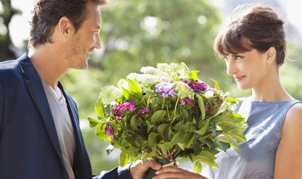 Study: Women's sense of humor when they accept flowers