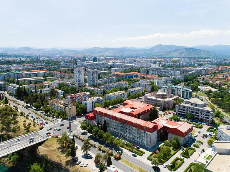 Arrestohen dy redaktorë në Mal të Zi