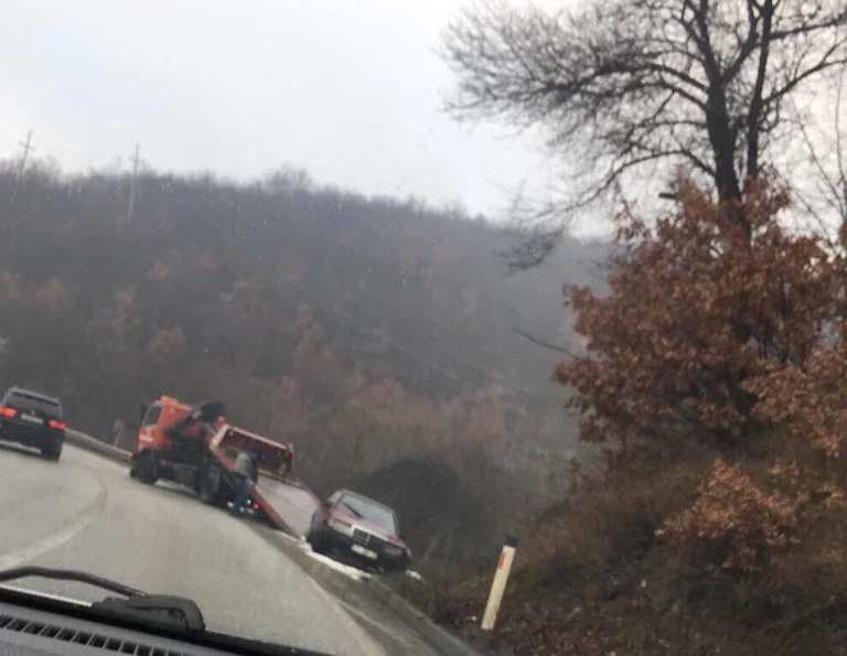 Aksident në rrugën Prishtinë-Gjilan (Foto)