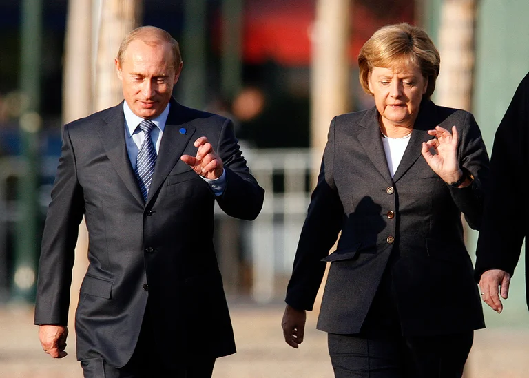Merkel takohet sot me Putinin, flasin për tensionet në Lindjen e Mesme