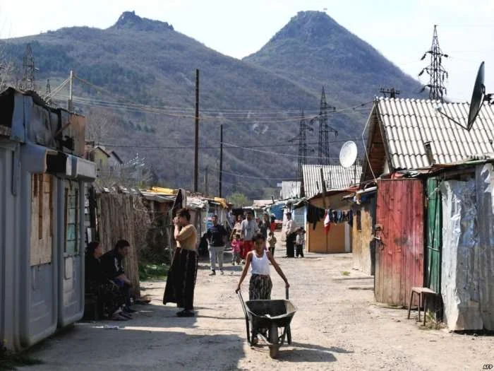 OSBE-ja paraqet në një raport jetën dhe gjendjen e komuniteteve RAE në Kosovë