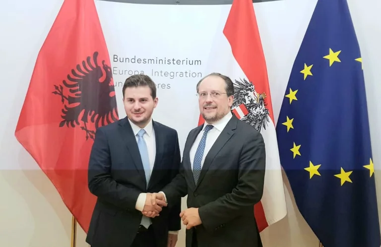 Cakaj – ministrit të jashtëm austriak: Kosova ka përmbushur kushtet për liberalizim të vizave
