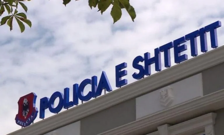 17 policë dhe zyrtarë të arrestuar në Durrës për favorizim të ndërtimeve të paligjshme